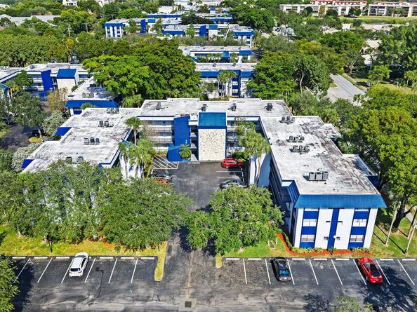 3140 Holiday Springs Blvd 9102, Margate FL 33063