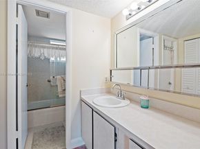 3140 Holiday Springs Blvd 9102, Margate FL 33063