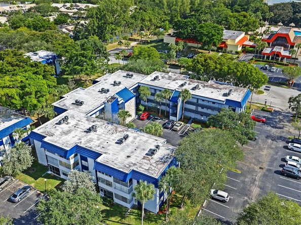 3140 Holiday Springs Blvd 9102, Margate FL 33063