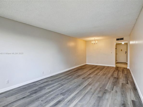 6500 Cypress Rd 410, Plantation FL 33317