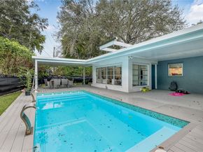 5712 Monroe St, Hollywood FL 33023