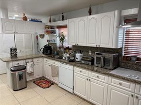 9835 SW 26th Ter, Miami FL 33165