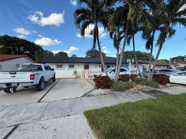 9835 SW 26th Ter, Miami FL 33165