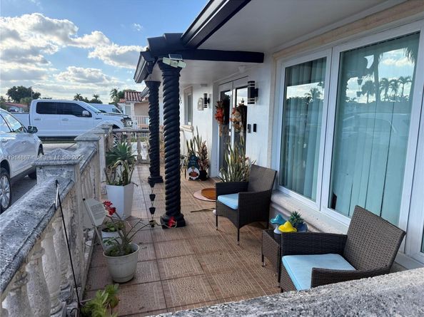 9835 SW 26th Ter, Miami FL 33165