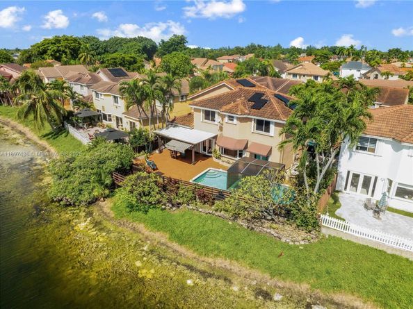 15430 SW 47th St, Miami FL 33185