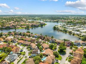 15430 SW 47th St, Miami FL 33185