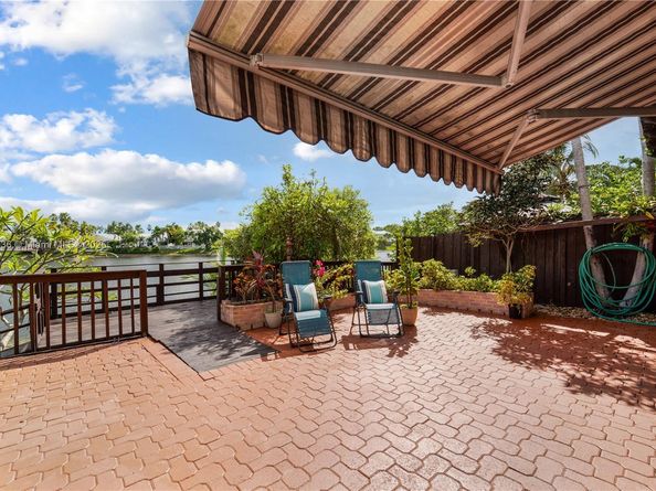15430 SW 47th St, Miami FL 33185