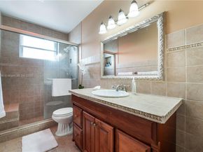 15430 SW 47th St, Miami FL 33185