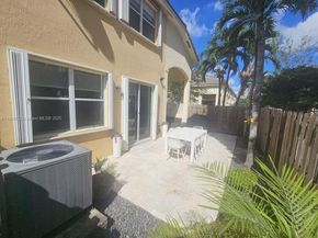 5483 NW 112th Pl, Doral FL 33178