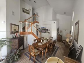 5483 NW 112th Pl, Doral FL 33178