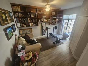 5483 NW 112th Pl, Doral FL 33178