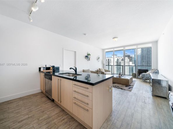 1111 SW 1st Ave 3422N, Miami FL 33130