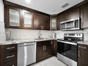 1021 NE 82nd Ter, Miami FL 33138