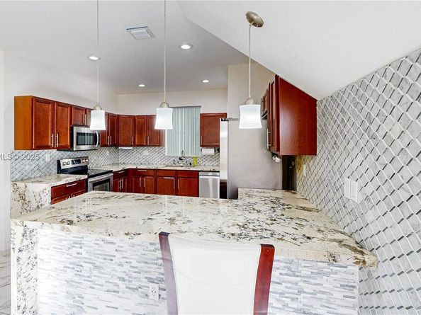 11669 SW 247th St, Homestead FL 33032