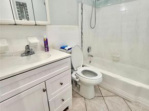 800 SW 11th Ave 19A, Hallandale Beach FL 33009