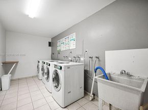 7135 Collins Ave 435, Miami Beach FL 33141