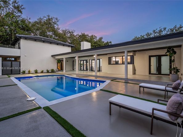 7865 SW 183rd Ter, Palmetto Bay FL 33157