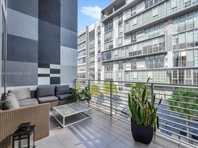 250 NW 24th St 4A, Miami FL 33127