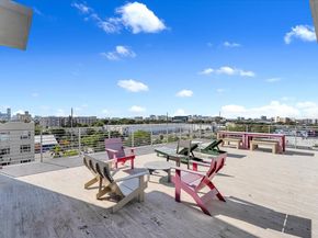 250 NW 24th St 4A, Miami FL 33127