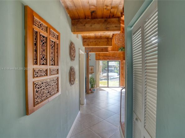 1613 SW 17th Ave, Fort Lauderdale FL 33312