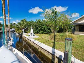 1613 SW 17th Ave, Fort Lauderdale FL 33312