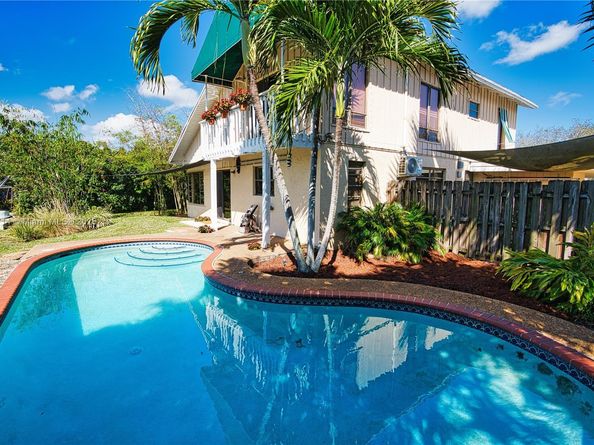 1613 SW 17th Ave, Fort Lauderdale FL 33312
