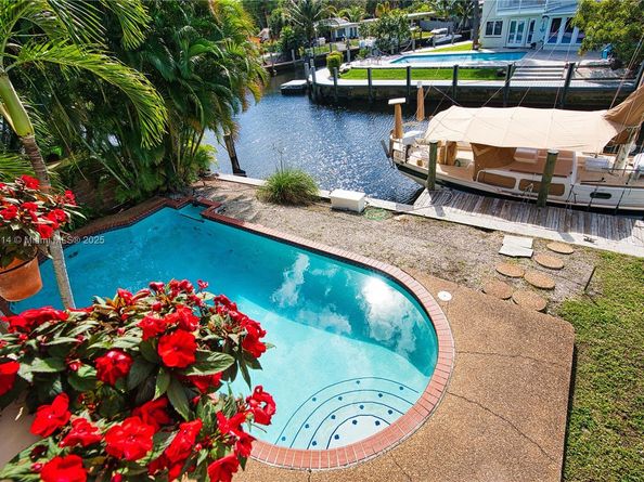 1613 SW 17th Ave, Fort Lauderdale FL 33312