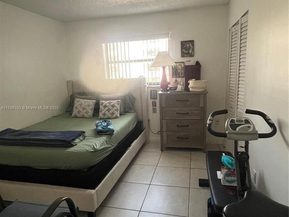 8145 NW 7th St 211, Miami FL 33126