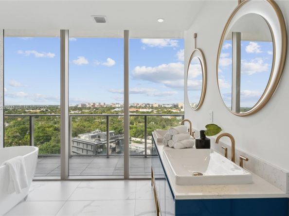 2678 Tigertail Ave 1202, Miami FL 33133