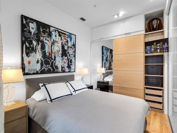 2001 Meridian Ave 404, Miami Beach FL 33139