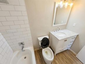 210 172nd St 234, Sunny Isles Beach FL 33160