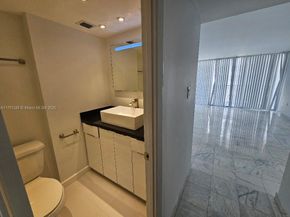 18051 Biscayne Blvd 1704, Aventura FL 33160