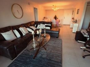 Undisclosed Address #A11963649, Pembroke Pines FL 33026