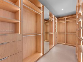 700 NE 24rd St PH5802, Miami FL 33137