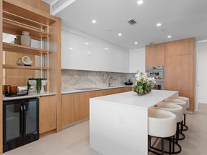 700 NE 24rd St PH5802, Miami FL 33137