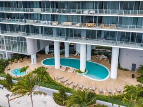 700 NE 24rd St PH5802, Miami FL 33137