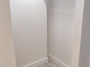 540 Brickell Key Dr 414, Miami FL 33131