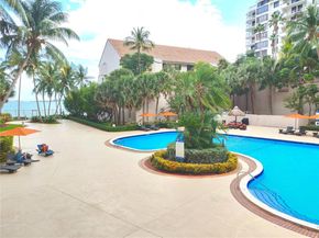 540 Brickell Key Dr 414, Miami FL 33131