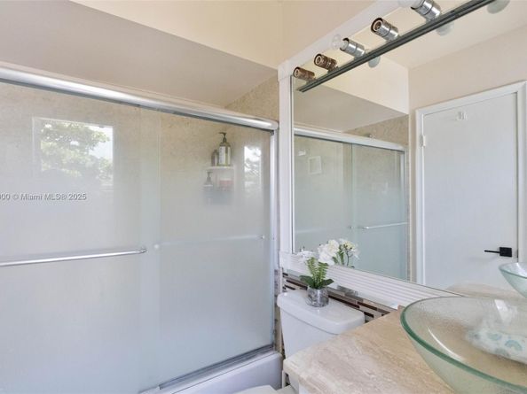 11145 NW 27th St, Sunrise FL 33322