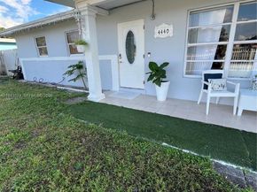 4440 NW 178th St, Miami Gardens FL 33055
