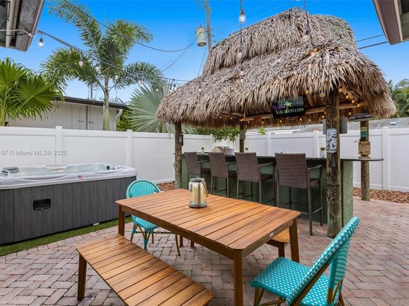 2580 SE 2nd Ct, Pompano Beach FL 33062