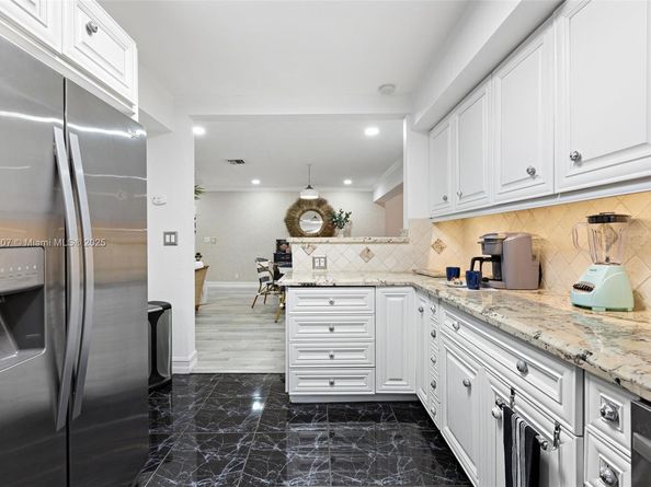 2580 SE 2nd Ct, Pompano Beach FL 33062