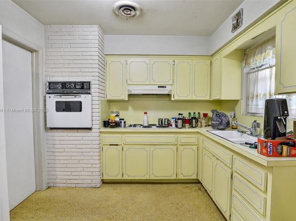 4315 W Park Rd, Hollywood FL 33021