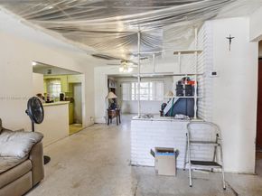 4315 W Park Rd, Hollywood FL 33021