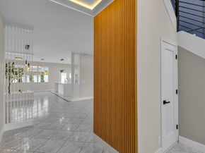 624 Stanton Dr, Weston FL 33326