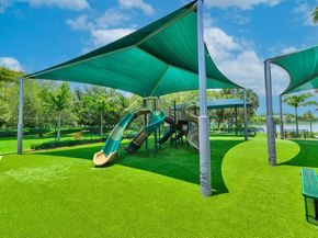 624 Stanton Dr, Weston FL 33326