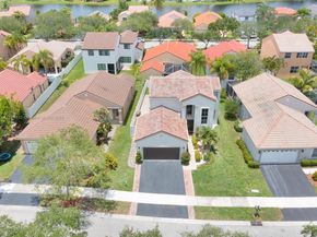 624 Stanton Dr, Weston FL 33326