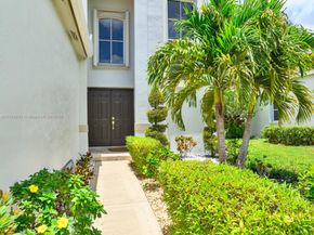 624 Stanton Dr, Weston FL 33326