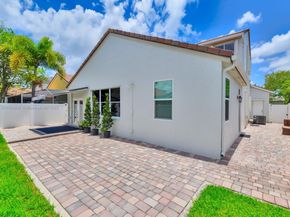 624 Stanton Dr, Weston FL 33326