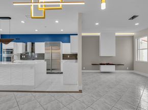 624 Stanton Dr, Weston FL 33326